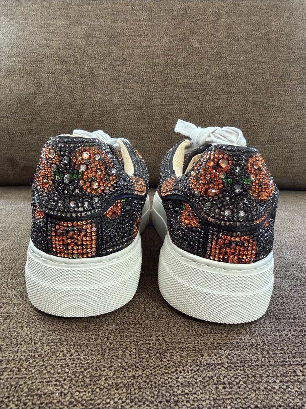 Betsey Johnson Sidny Halloween Rhinestone Sneakers Size 6 - Picture 5 of 11